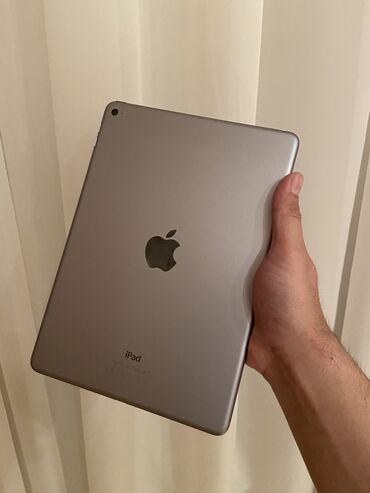 ipad klaviatura: Б/у Apple iPad Air 2, 9,7", 128 ГБ, Самовывоз