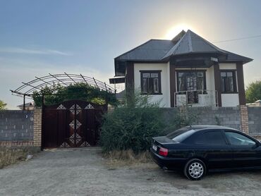 дом в городе балыкчы: 6 м², 8 комнат