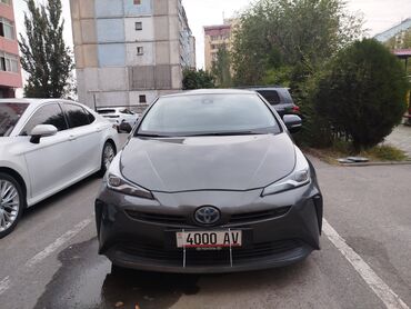 машина в росрочку: Toyota Prius: 2019 г., 1.8 л, Автомат, Гибрид, Хэтчбэк