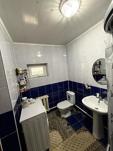 Продажа коттеджей и домов: Продаётся жилой дом с участком в ж/м Кок-Жар. • Двор с мощёными — 13