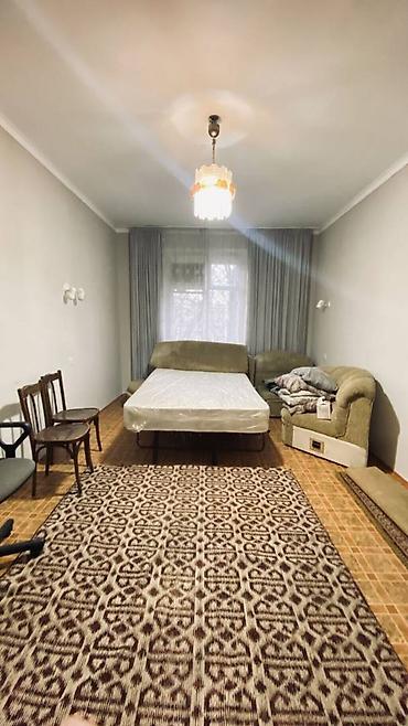 3 комнаты, 68 м², Филармония Сталинка, 2 этаж, Старый ремонт