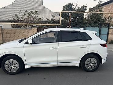 fit shuttle: BYD E2: 2022 г., Электромобиль, Хэтчбэк — 2