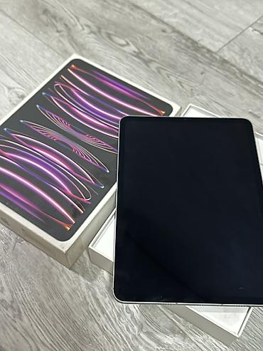 Планшеты: IPad Pro 11" (3-е/4-е поколение по дизайну), цвет Space Gray - Экран — 7