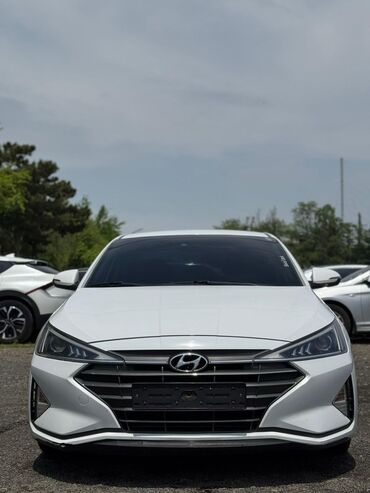 срочно срочно продам: Hyundai Avante: 2020 г., 1.6 л, Автомат, Газ, Седан