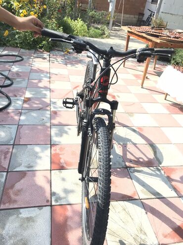 velosiped hissəsi: İşlənmiş Dağ velosipedi Giant, 26"