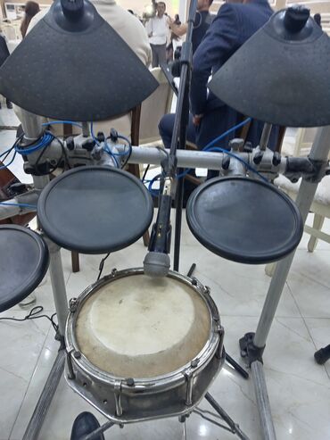 ucuz nagara: Salam tecli yamaha t9 udarnik satılır heç bir prablemi yoxdu qiymet