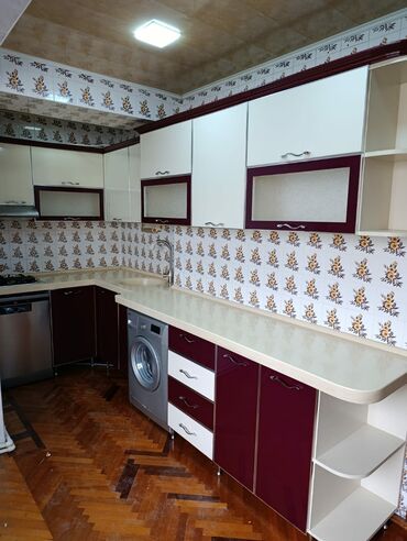 Ev üçün digər mebel: Metbex mebeli. 450man. Ela veziyyetdedi.Olcu 5metr.Uzeri tokme