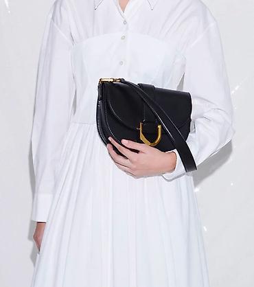 Çantalar: Çiyin çantası, Charles & Keith, İşlənmiş — 2
