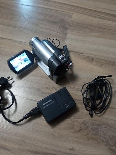 Video kamere: Panasonic digitalna video kamera sa dodatnom opremom. Karakteristike — 2