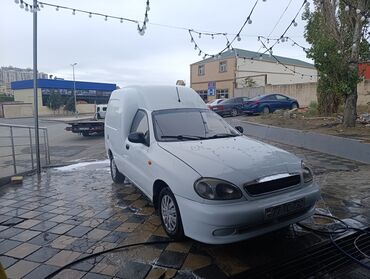 мерседес гигант 711: Daewoo Lanos: 1.5 l | 2011 il Universal
