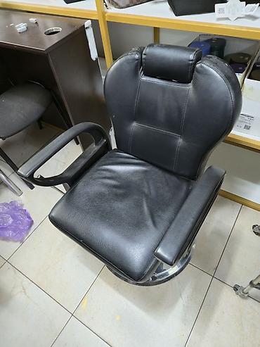 Другое оборудование для салонов красоты: Продаю оборудование для салона красоты, зеркала, помощники, кресло — 5