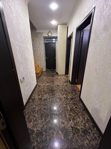 Həyət evləri və villaların satışı: Xırdalan dairəsi çox gözəl yerde yerlesir 2evdi küçələri ayridi 2ailə — 11