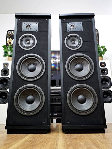 Zvučnici i stereo sistemi: JBL LX-166 Made In U.S.A Svaka kutija je sa po 2 basa prečnika 200 — 1