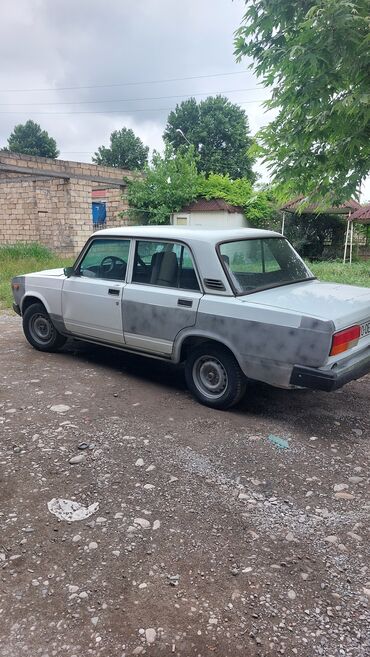 VAZ (LADA): VAZ (LADA) 2107: 1.6 l | 2005 il 546454 km Sedan