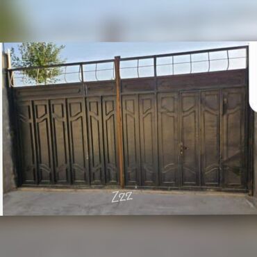 qapi boyasi: Железо Дворовые ворота, Распашные, 5 м, Механические, С дверью, цвет - Красный, Самовывоз