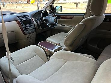 Toyota: Toyota Ipsum: 2003 г., 2.4 л, Автомат, Бензин, Минивэн — 6