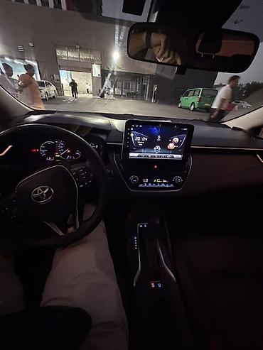coroll: Toyota Corolla: 2020 г., 1.8 л, Вариатор, Гибрид, Седан — 10