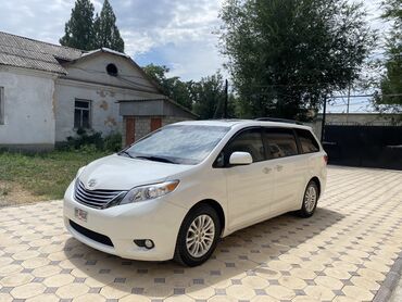 продаю или менаю: Toyota Sienna: 2017 г., 3.5 л, Автомат, Бензин, Минивэн