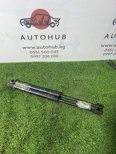 step: Амортизаторы капота Hyundai, Б/у, Оригинал — 1
