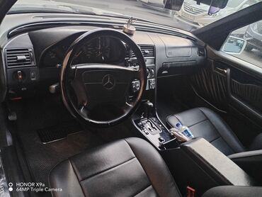 Mercedes-Benz: Mercedes-Benz C-Class: 1.8 l | 1993 il Sedan — 6