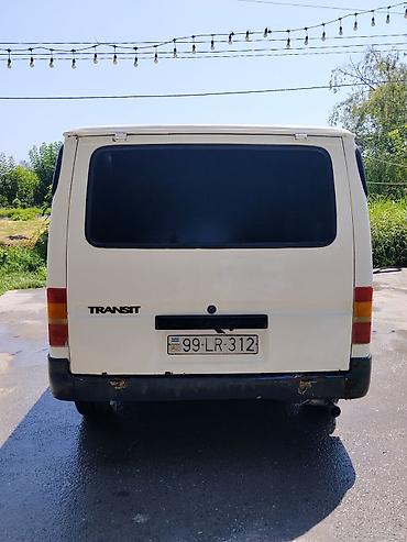 mercedes benz 208 d: Ford Transit: 2.5 l | 1998 il 360000 km Van body type — 5