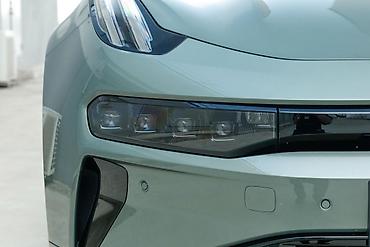 Zeekr: Zeekr 001: | 2022 г — 2