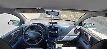 pajero pinin: Mitsubishi Space Star: 2001 г., 1.3 л, Механика, Бензин, Лифтбек — 3
