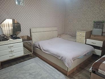 ev tecili satilir: Bineqedi rayonu sulutepe qesebesi Şehid Elçin Ezizov kuçesinde merkezi — 8