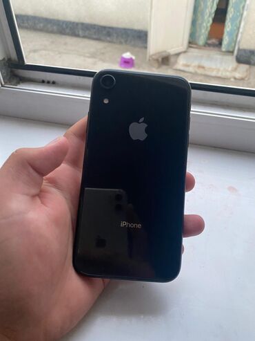 чехоы: IPhone Xr, Колдонулган, 64 ГБ, Кара, Каптама, 79 %