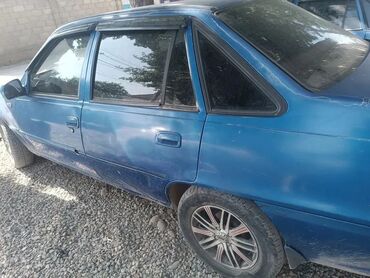 я ищу лада приора: Daewoo Nexia: 2010 г., 1.5 л, Механика, Бензин, Седан