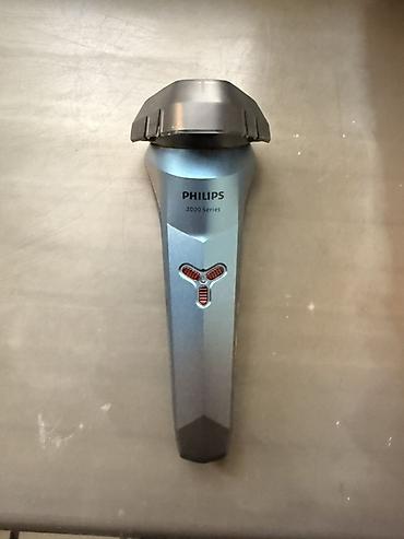 philips 160: Philips 2000 Series elektrik üz qırxan Xüsusiyyətlər: - 3 başlıqlı — 2