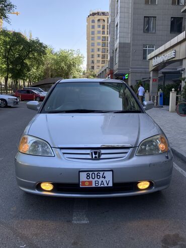 Транспорт: Honda Civic: 2003 г., 1.7 л, Вариатор, Бензин, Седан