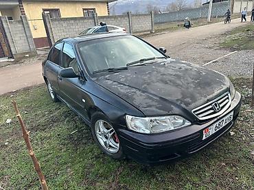 кожаная: Honda Accord: 2000 г., 2 л, Механика, Бензин, Седан — 6