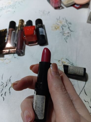 Šminka: Set šminke i nege – raznovrsni proizvodi za kompletan makeup look i — 8