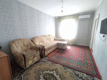 срочная продажа квартир в бишкеке без посредников: 2 бөлмө, 43 кв. м, 2 кабат, Эски ремонт