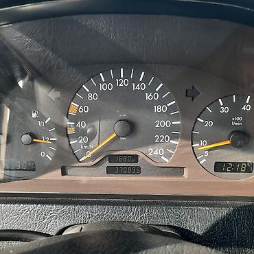 Mercedes-Benz: Mercedes-Benz C 180: 1.8 l | 1998 il — 7