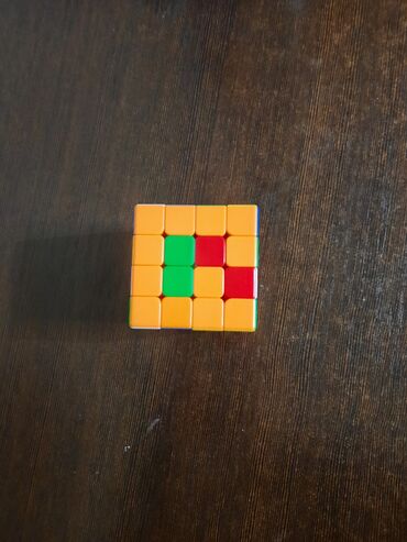 детские шары: Продаю кубик рубика 4х4
легко крутится