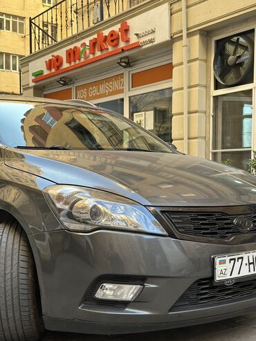 Kia: Kia Ceed: 1.6 l | 2011 il Universal — 2