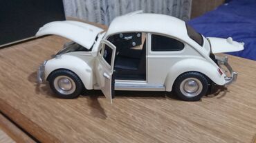 Figurice i makete: Novi veliki metalni model VW Bube. Otvaraju mu se sva vrata vozačeva — 6