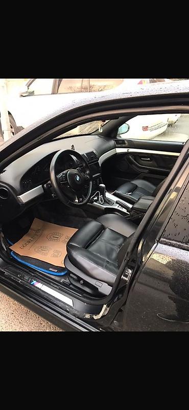tesla 3: BMW 523: 3 l | 2001 il Sedan — 6