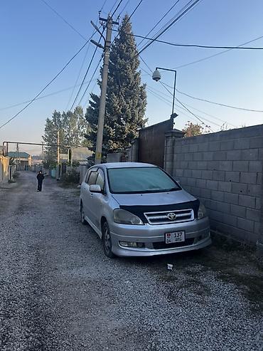 Транспорт: Toyota Ipsum: 2003 г., 2.4 л, Автомат, Бензин, Минивэн — 2