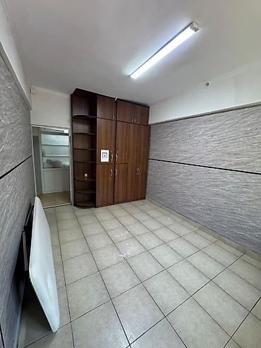 офис аренды: Кабинет Для косметолога, В частном доме, 13 м², Долгосрочно, С оборудованием — 2