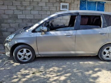 авто в рассрочку в бишкеке без процентов: Honda Fit: 2004 г., 1.3 л, Вариатор, Бензин, Хетчбек