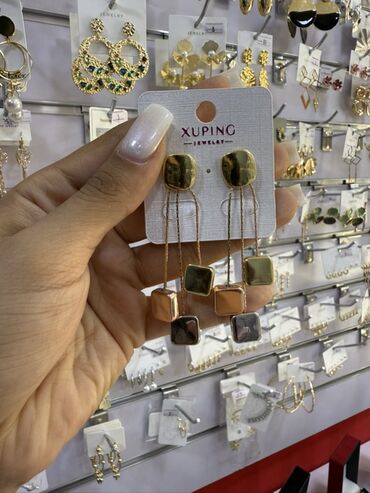 Bijuteriya dəstləri: Qadın bəzək aksesuarları – geniş seçim Məhsullar: - Qızılı tonlarda — 80