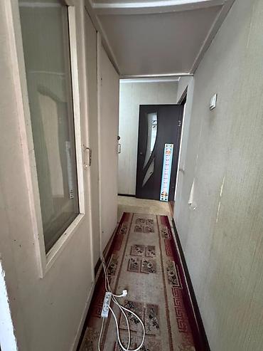 Продажа квартир: 1 комната, 32 м², 6 мкр 104 серия, 4 этаж — 5