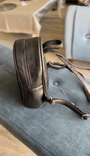 Rukzaklar: Əlaqə WhatsApp — 7