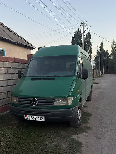 210 mers: Шашылыш турдо Mercedes-Benz улгусундогу Sprinter сатылат, чыгарылган — 1