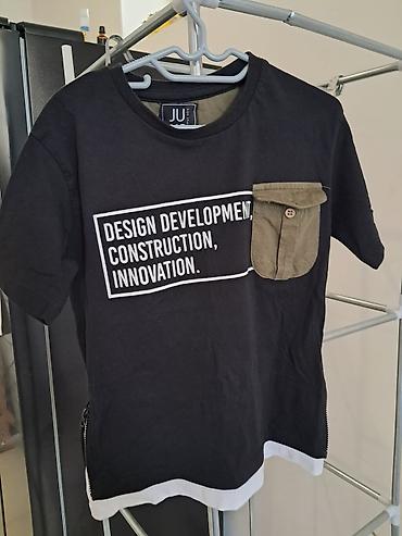 qara botinkalar: Uşaq T‑shirt dəsti – 4 ədəd - Qara T‑shirt: ön hissədə çoxrəngli şir — 5