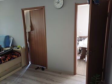 квартира с подселением для семейных: 2 бөлмө, 43 кв. м, Малосемейка, 1 кабат, Евроремонт