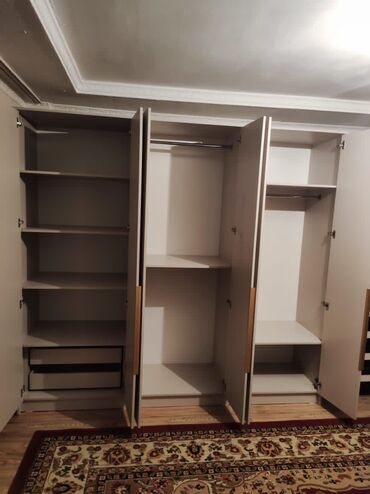 Шкафы для одежды: 6х дверный шкаф!!! Рассрочка через М+ Высота 2.20 Ширина 2.40 Глубина — 8